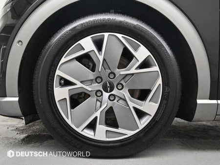 Genesis GV60 — photo 05