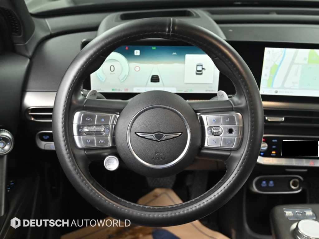 Genesis GV60 — photo 13