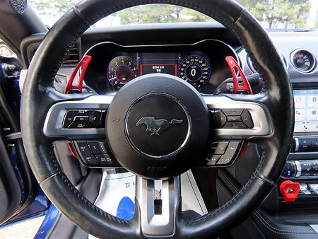 Ford Mustang — photo 13