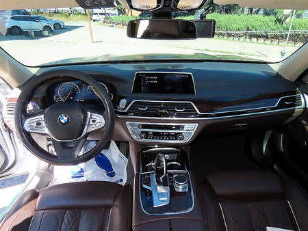 BMW 7-Series — photo 07