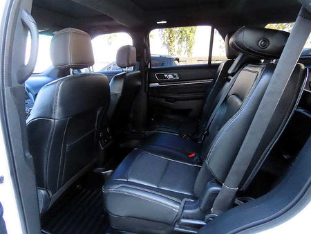 Ford Explorer — photo 06
