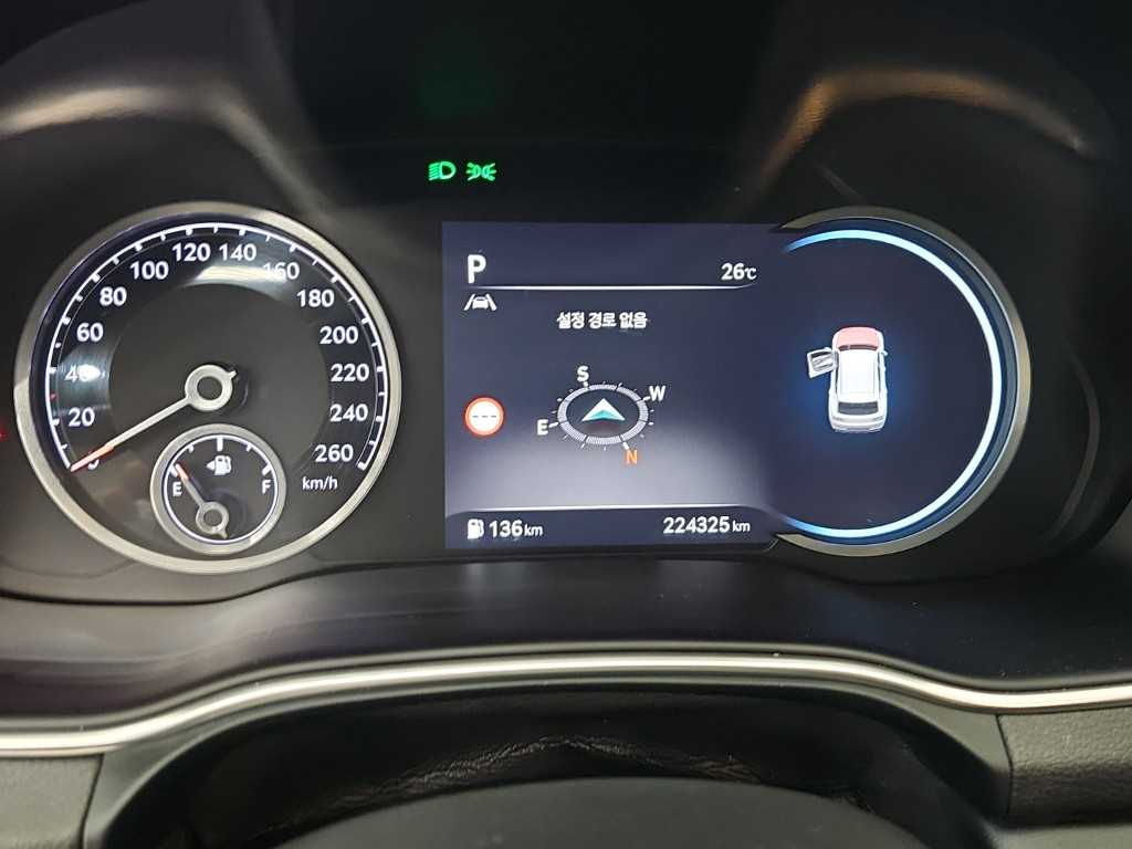 Genesis GV80 — photo 06