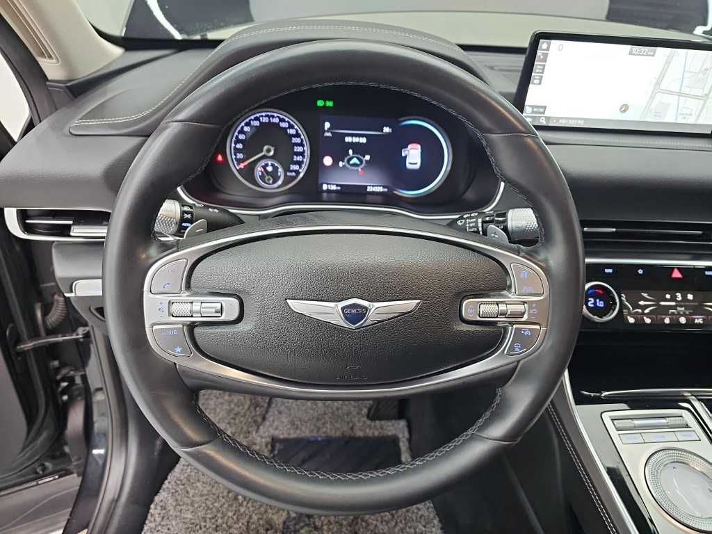 Genesis GV80 — photo 09