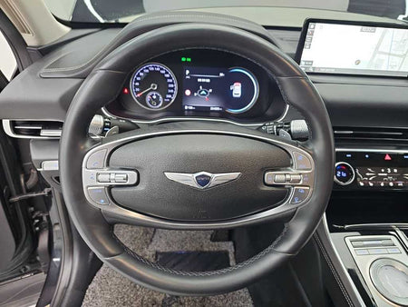 Genesis GV80 — photo 09