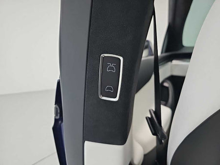 Tesla Model X — photo 14