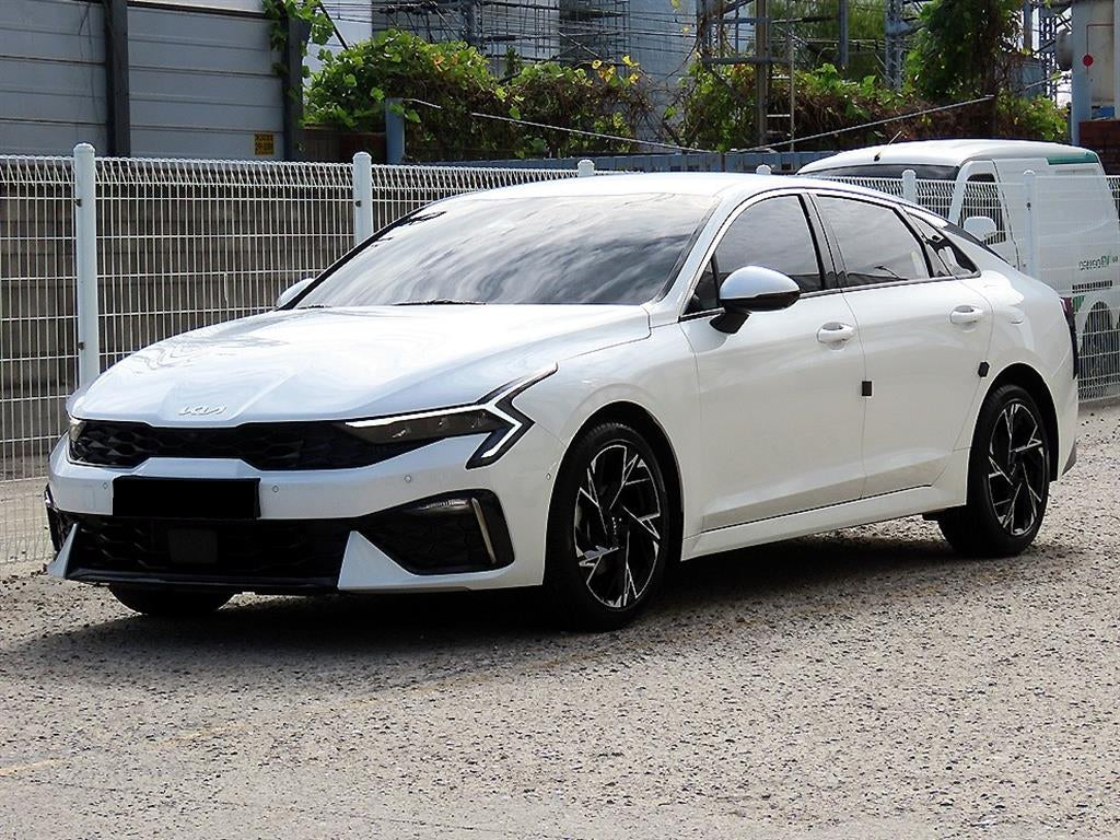 Kia K5 — photo 02