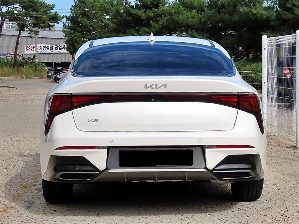 Kia K5 — photo 04