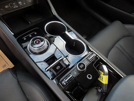 Kia K5 — photo 10