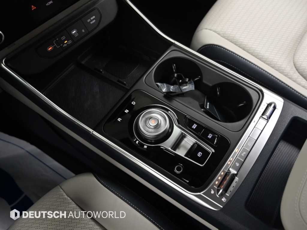 Kia Carnival — photo 09