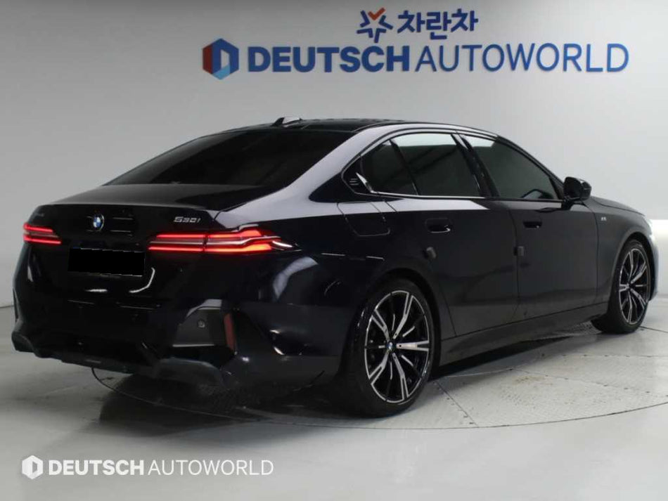 BMW 5-Series — photo 02