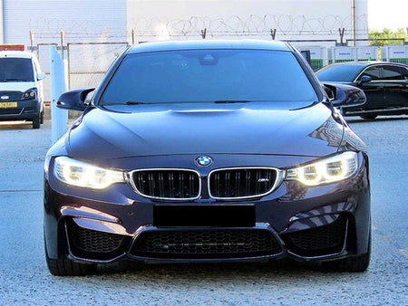 BMW M4 — photo 01