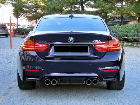 BMW M4 — photo 04