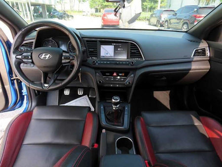 Hyundai Avante — photo 07