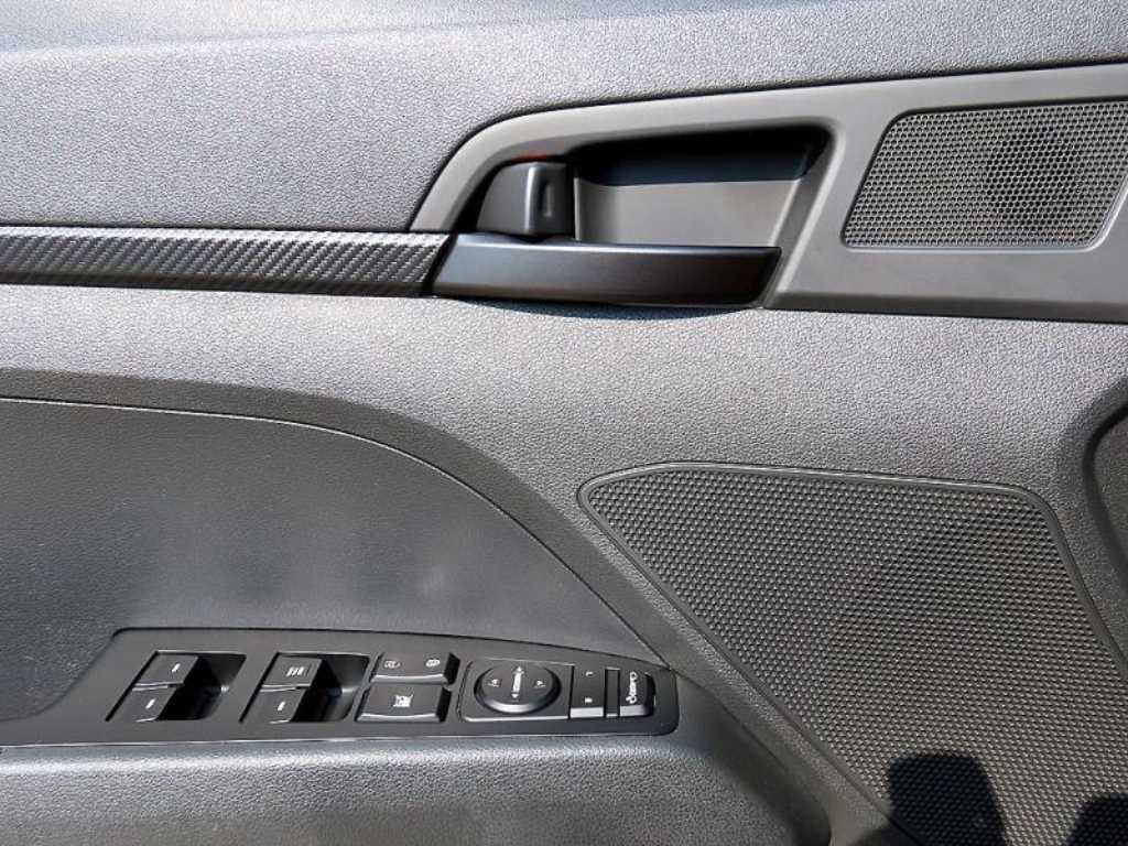 Hyundai Avante — photo 11