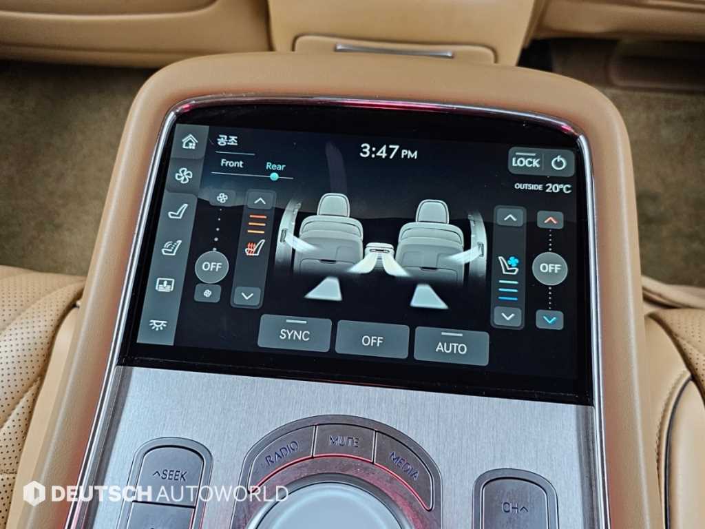 Genesis G90 — photo 16
