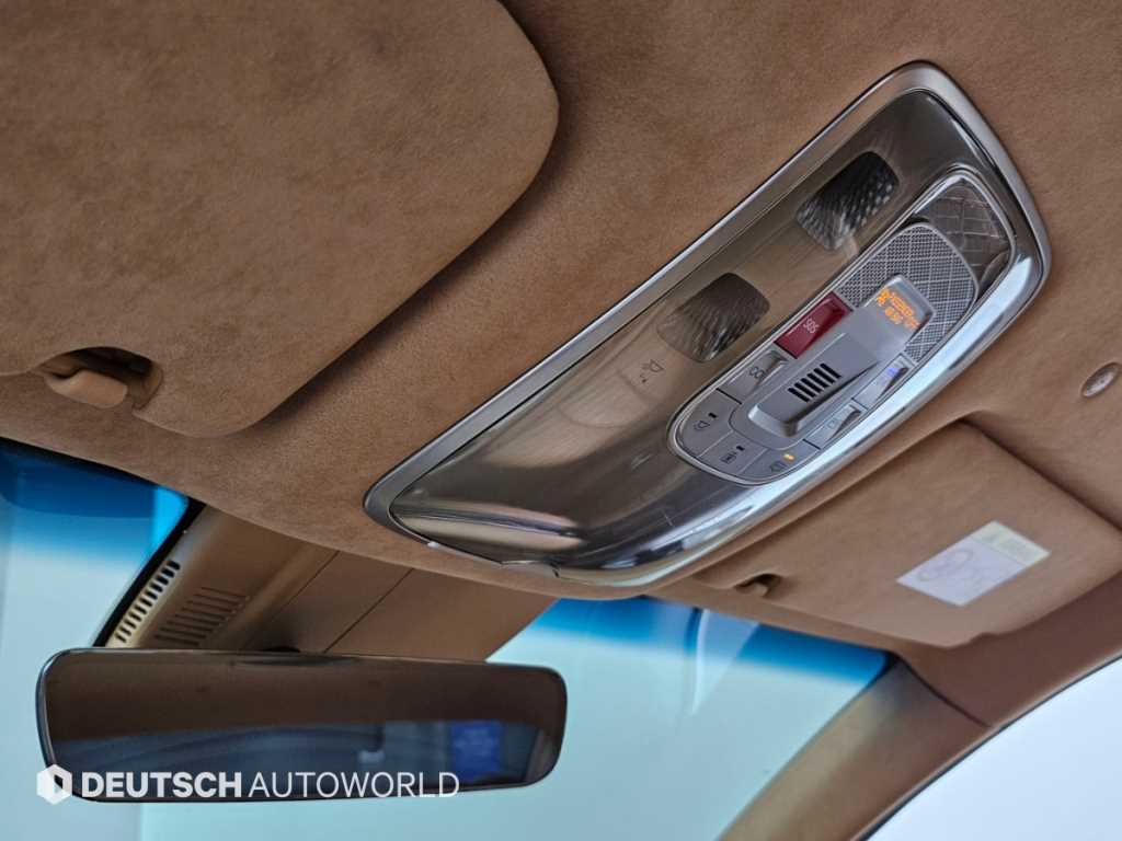 Genesis G90 — photo 18