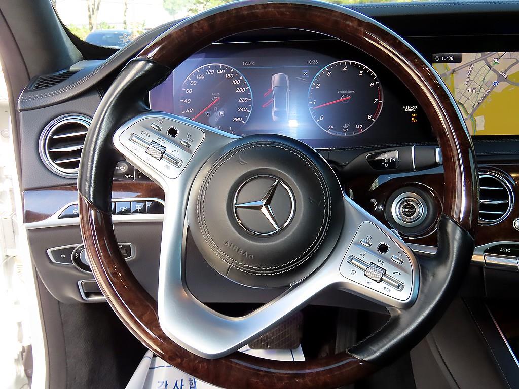 Mercedes-Benz S-Class — photo 07