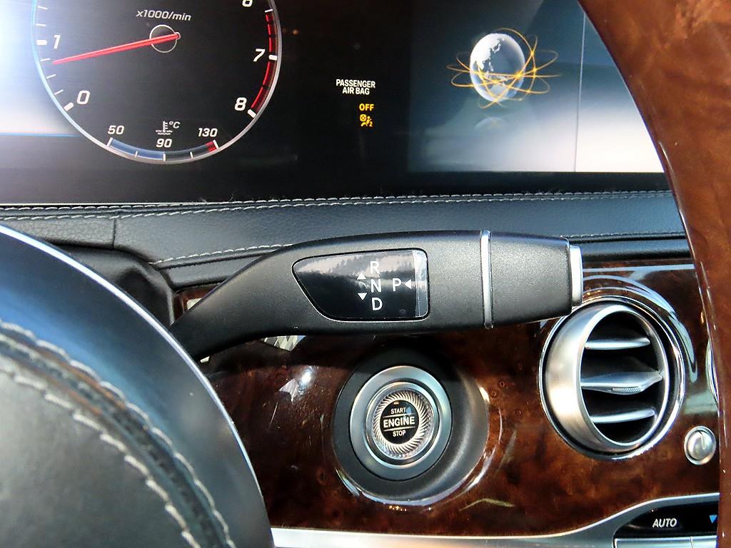 Mercedes-Benz S-Class — photo 10