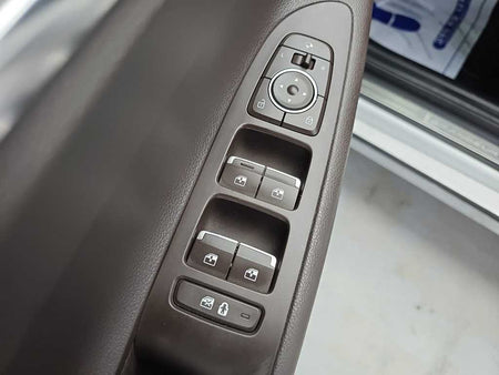 Hyundai Grandeur — photo 19
