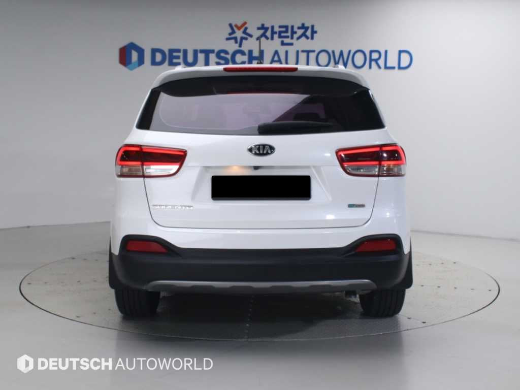 Kia Sorento — photo 04
