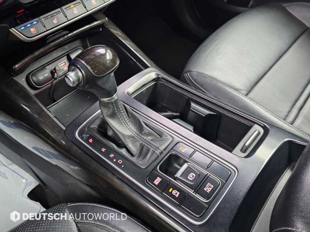 Kia Sorento — photo 09