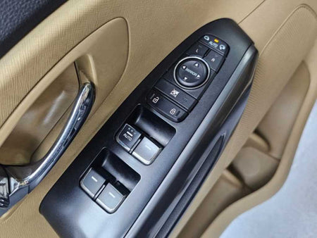 Kia Carnival — photo 11