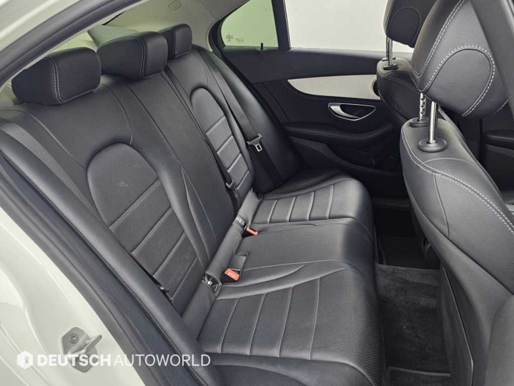 Mercedes-Benz C-Class — photo 12