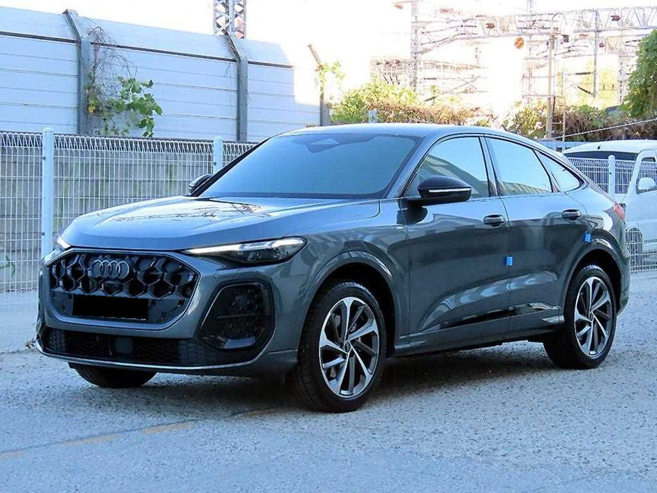 Audi Q5 — photo 01