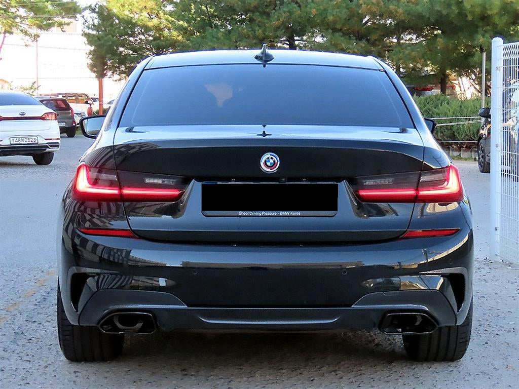 BMW 3-Series — photo 04