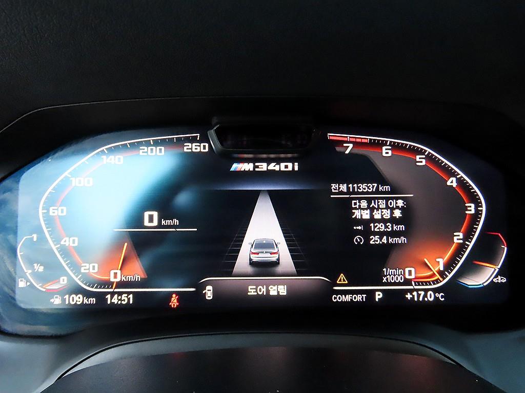 BMW 3-Series — photo 09