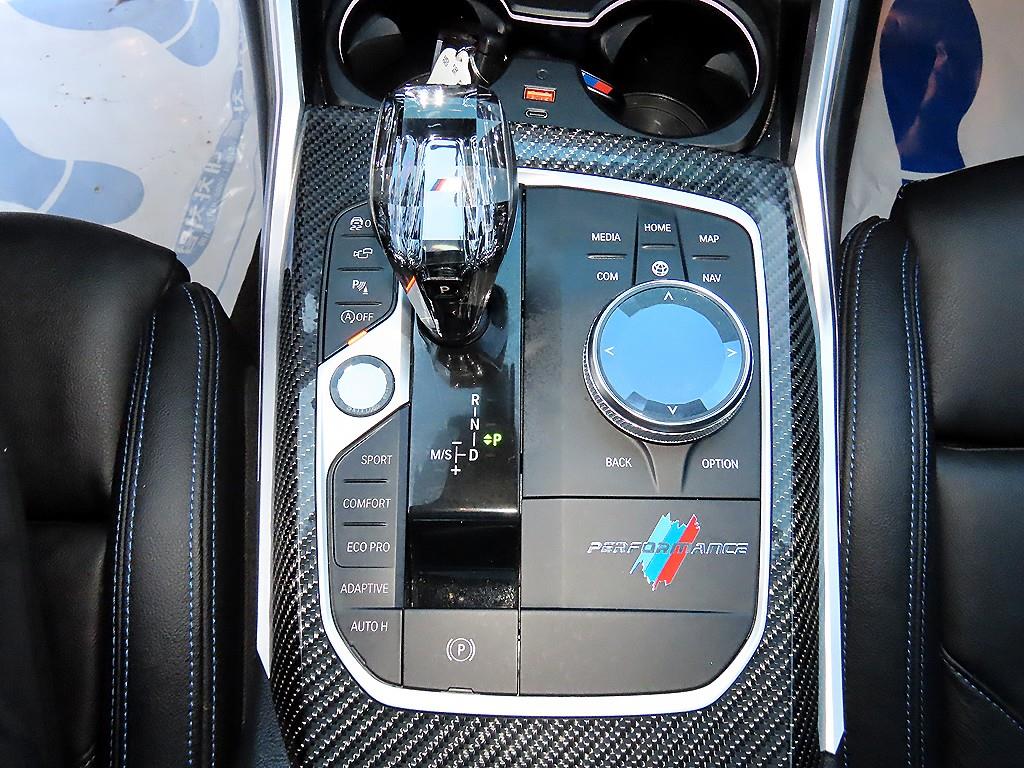 BMW 3-Series — photo 11