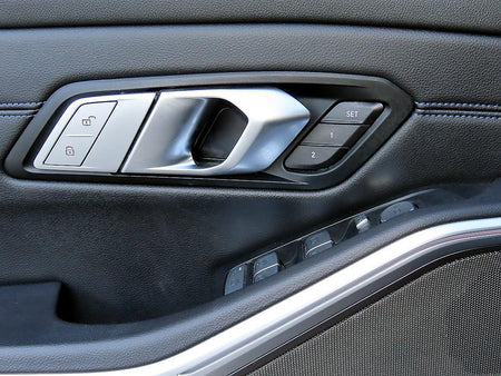 BMW 3-Series — photo 12