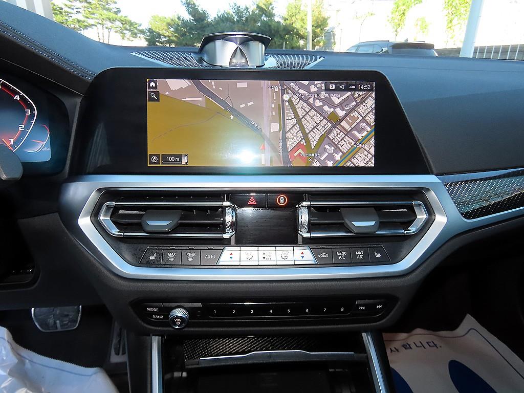 BMW 3-Series — photo 14