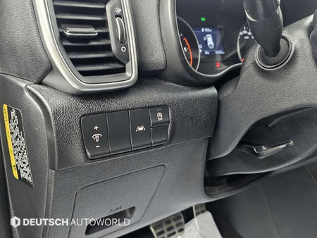 Kia Sportage — photo 17