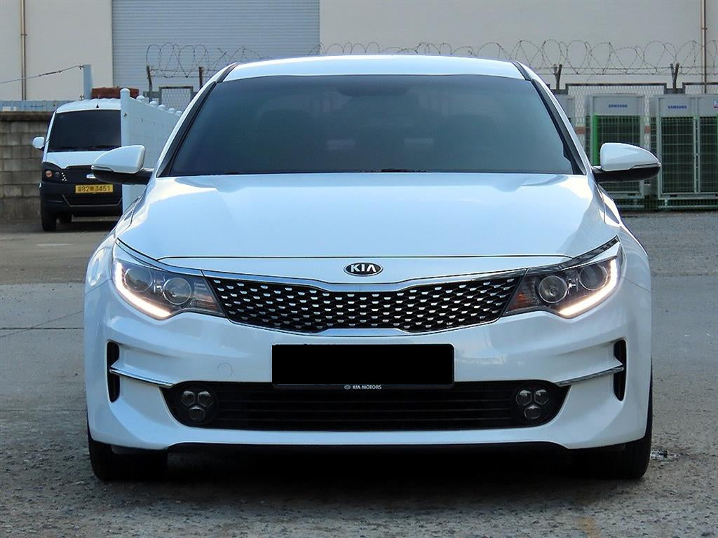 Kia K5 — photo 01
