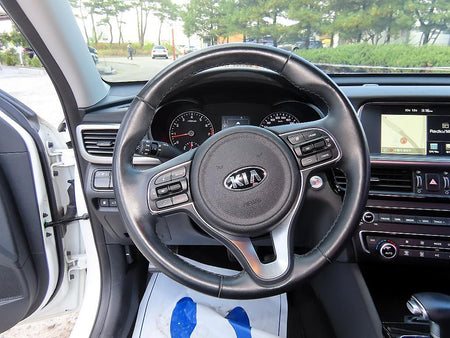 Kia K5 — photo 08
