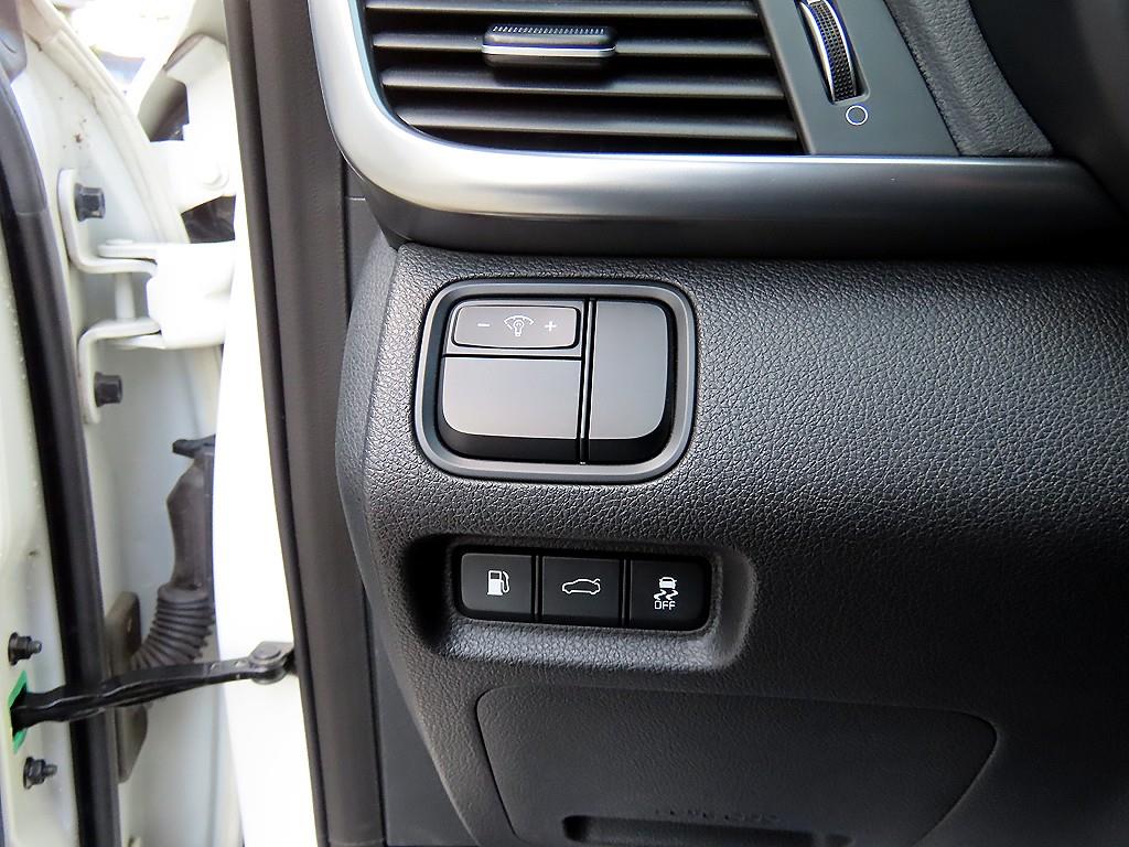 Kia K5 — photo 12