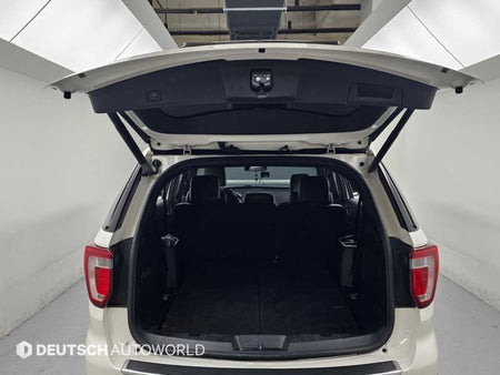 Ford Explorer — photo 19
