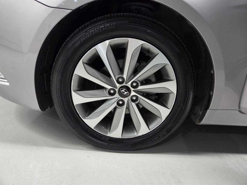 Hyundai Sonata — photo 07