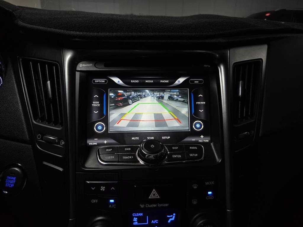 Hyundai Sonata — photo 17