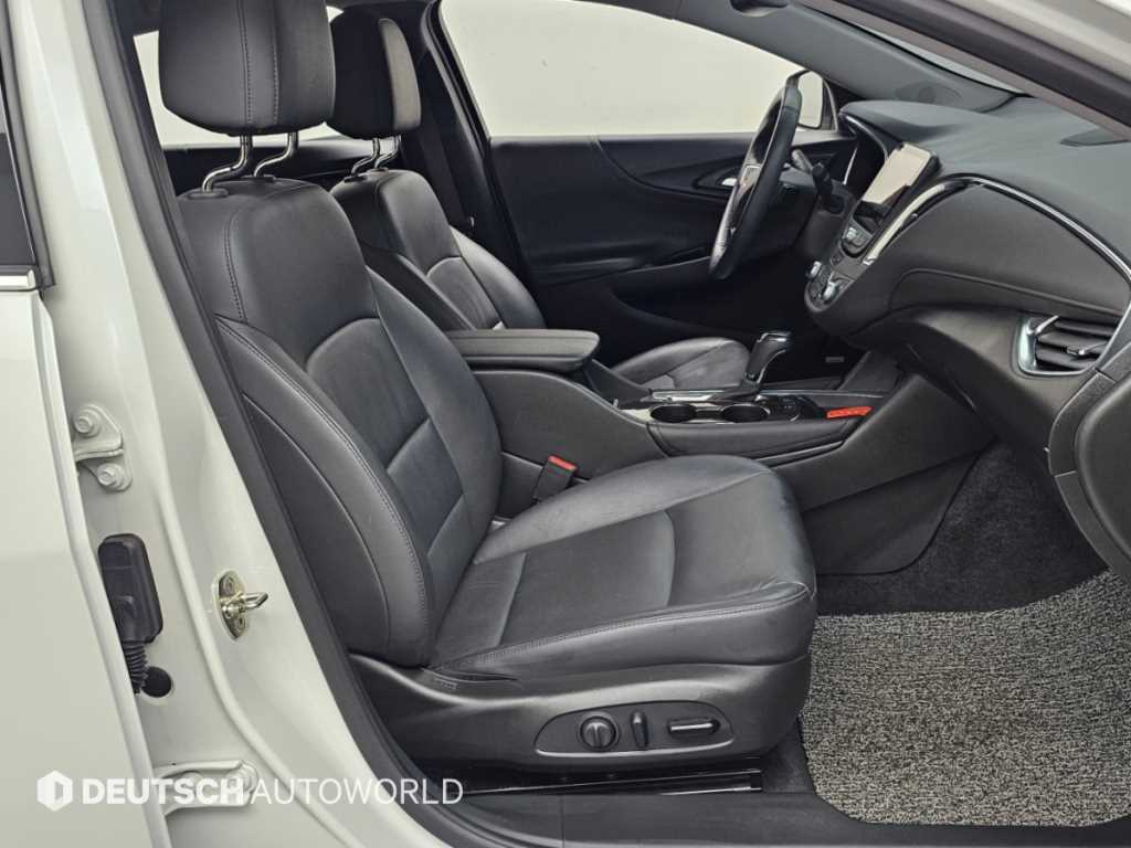 CHEVROLET Malibu — photo 11