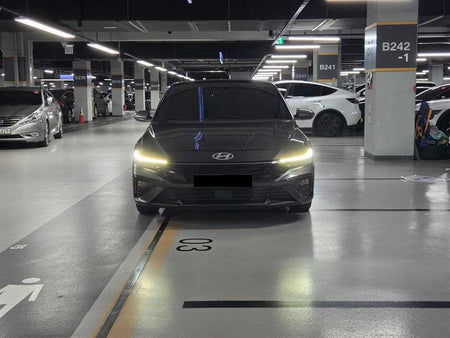 Hyundai Avante — photo 02
