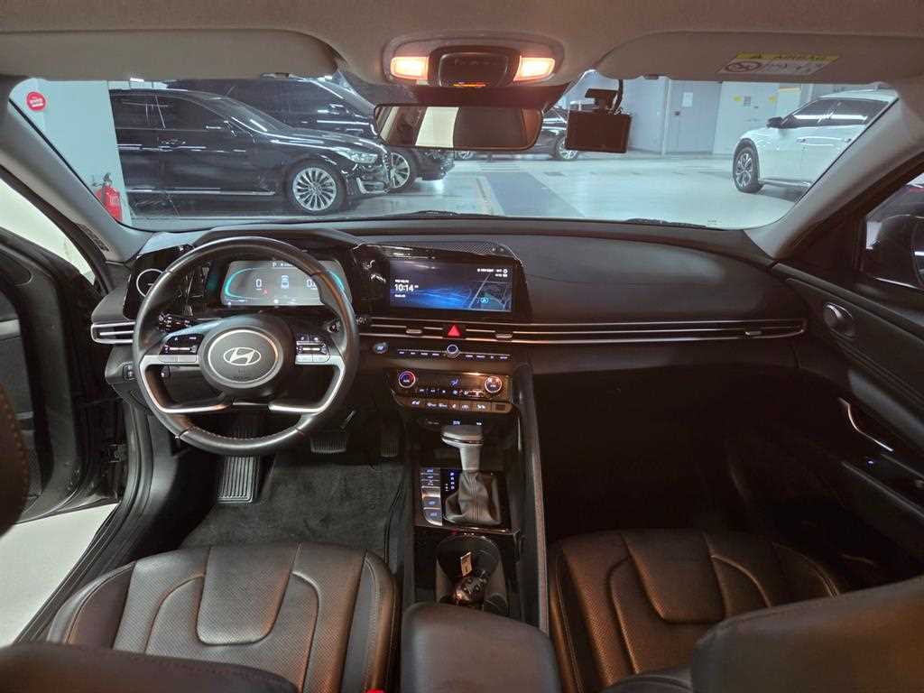 Hyundai Avante — photo 10