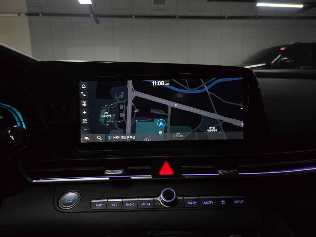 Hyundai Avante — photo 18
