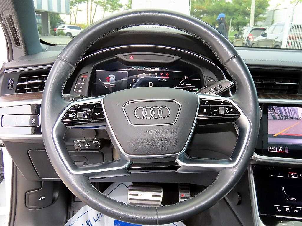 Audi A6 — photo 08