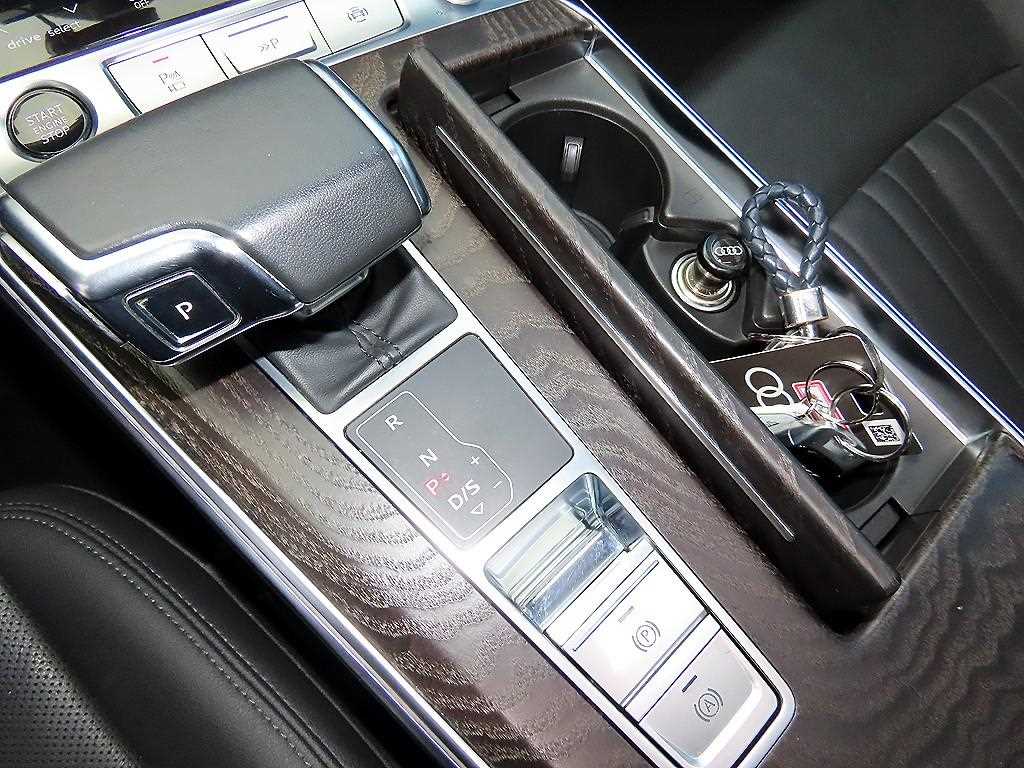 Audi A6 — photo 11