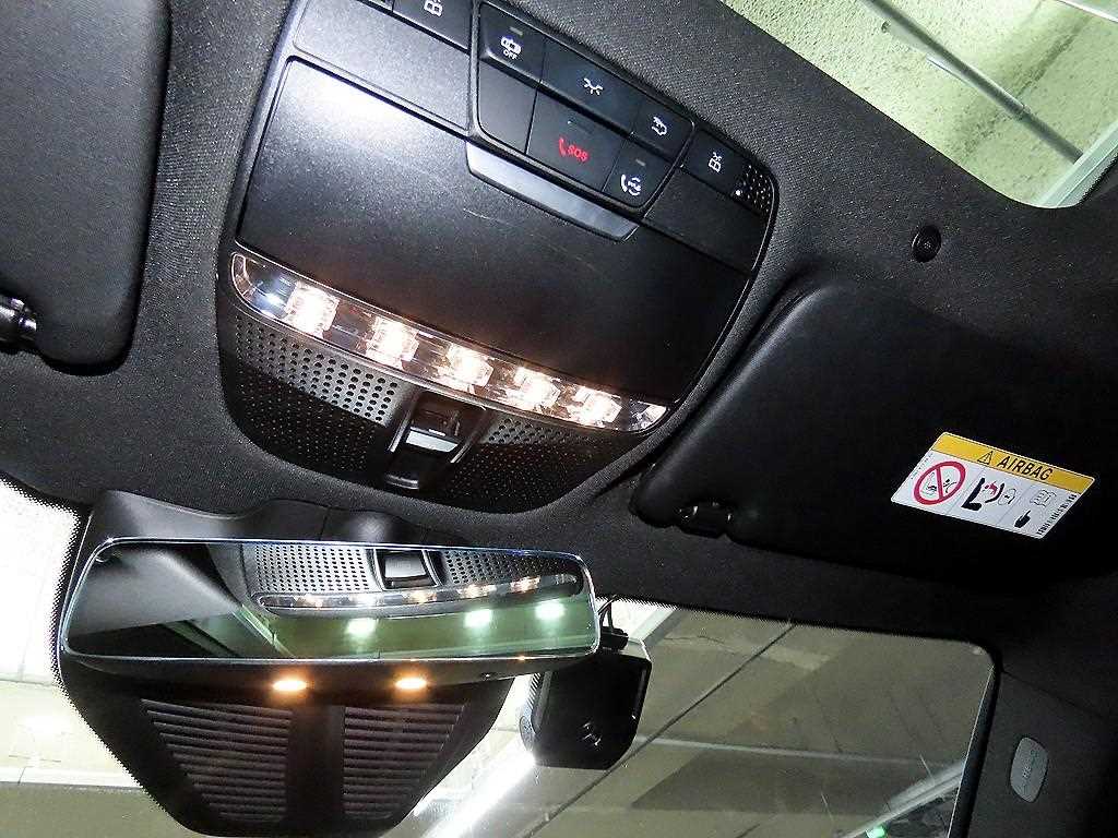 Mercedes-Benz GLC-Class — photo 14