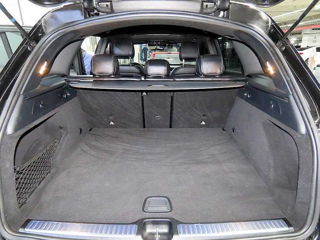 Mercedes-Benz GLC-Class — photo 16