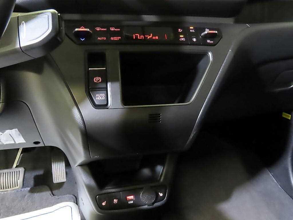 Kia RAY — photo 17