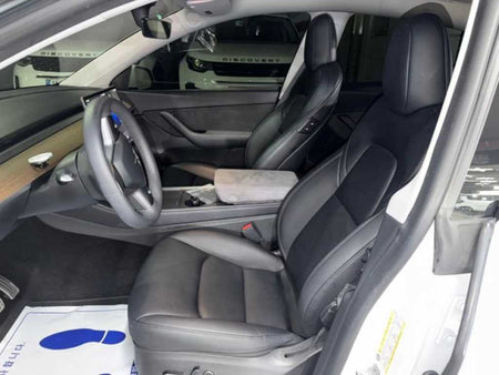 Tesla Model Y — photo 06
